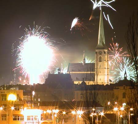 obrázek: Cekem poklidný Silvestr skončil hasičům po půlnoci  