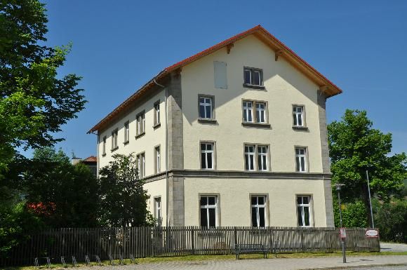 obrázek: Okolí česko-německého nádraží v Bavorské Železné Rudě ožívá