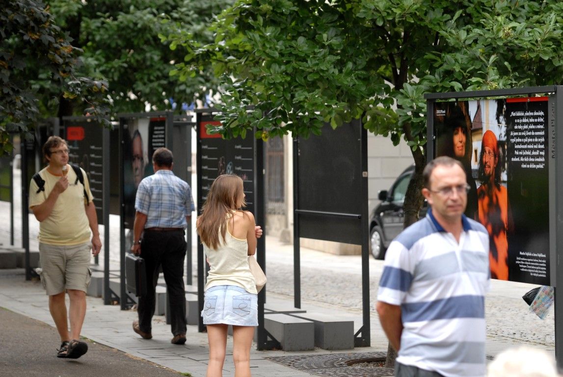 obrázek: Osobnosti Plzně sdělují výstavou názory na alkohol u dětí 