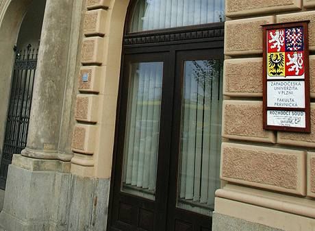 obrázek: Plzeňská práva bojují o magisterské studium