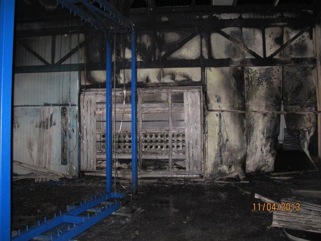 obrázek: Požár poničil objekt budoucí lakovny v Robčicích   