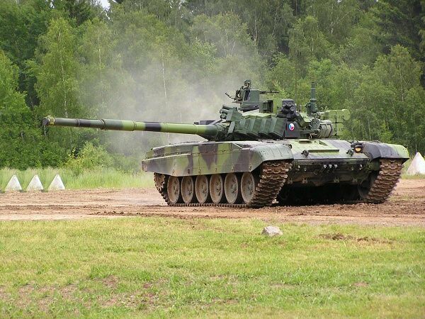 obrázek: Sobota bude na tankodromu u Strašic patřit Bahnům