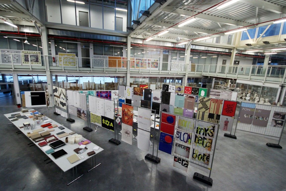 obrázek: Studenti umění pořádají v Plzni velkou výstavu prací