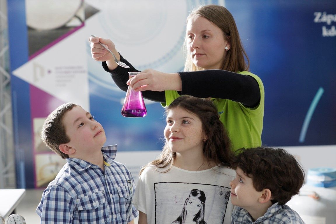 obrázek: Techmania nabídne barevný sliz a mumifikovaná jablka