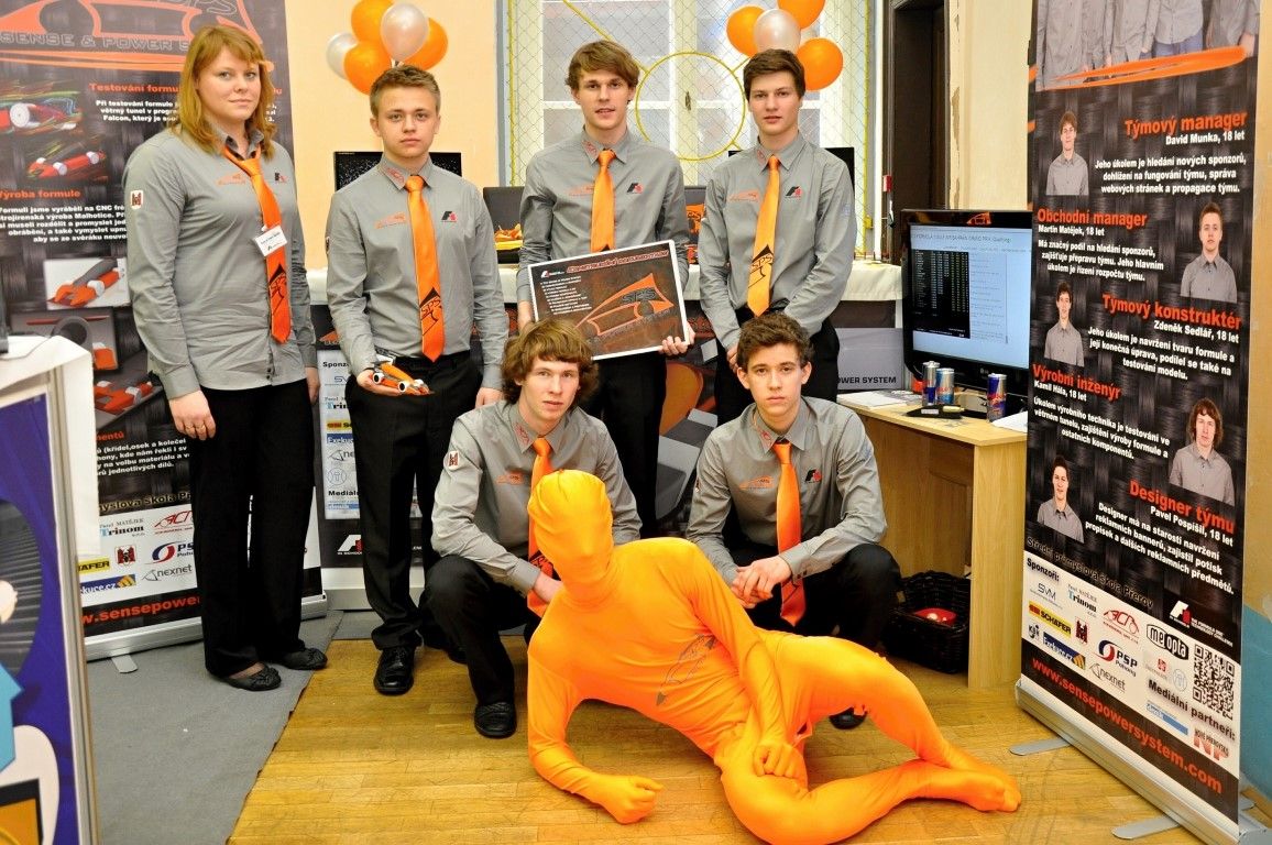 obrázek: Techmánií v Plzni projede v sobotu Formule 1