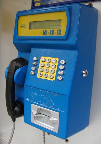 obrázek: U Mutěnína přeřízli telefonní sloupy