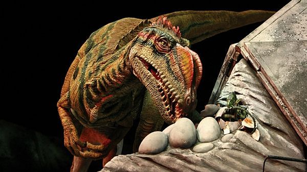 obrázek: V dílně v Plzni vznikají stovky obřích dinosaurů 
