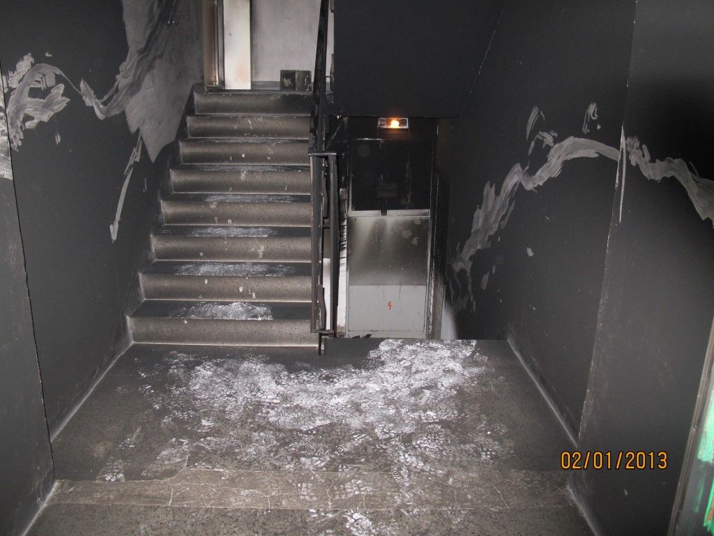 obrázek: V paneláku v Plzni hořel kočárek, škoda půl milionu