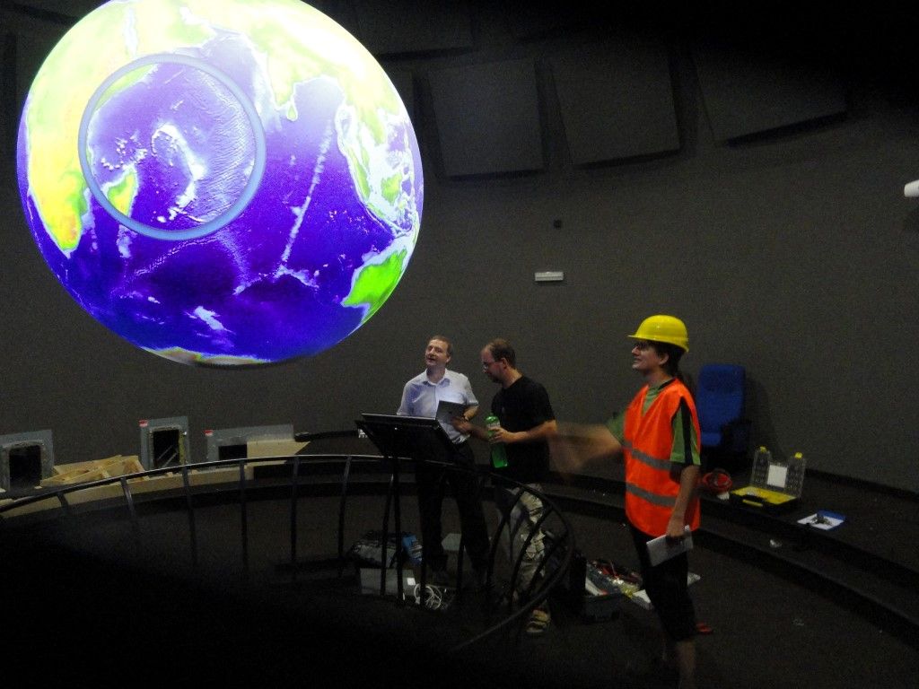 obrázek: V Techmanii instalují speciální projekční globus