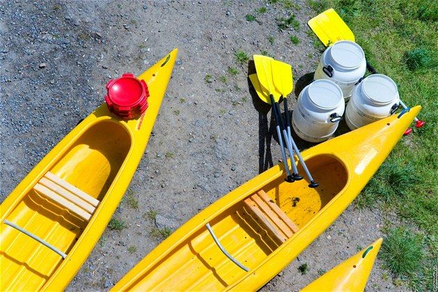 obrázek: Ve Starém Plzenci na jezu prohrál vodák boj o život 