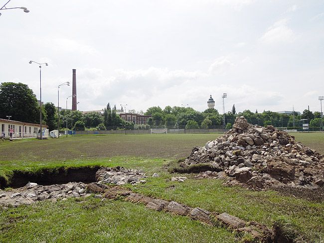 obrázek: Voda z areálu v Luční ustoupila, pracuje se na obnově areálu 