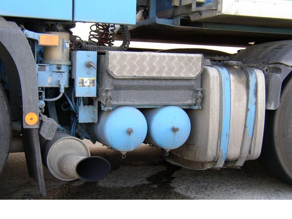 obrázek: Z vozidel odčerpali na 400 litrů nafty