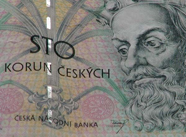 obrázek: Kriminalisté z Domažlic zachytili dvě falešné stokoruny