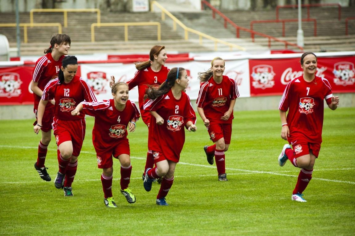 obrázek: Coca-Cola Cup 2014: žačky z Plzně jsou mezi osmi nejlepšími! 