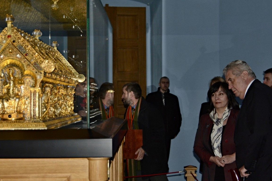 obrázek: Hrad a zámek Bečov nad Teplou přivítal prezidenta Zemana