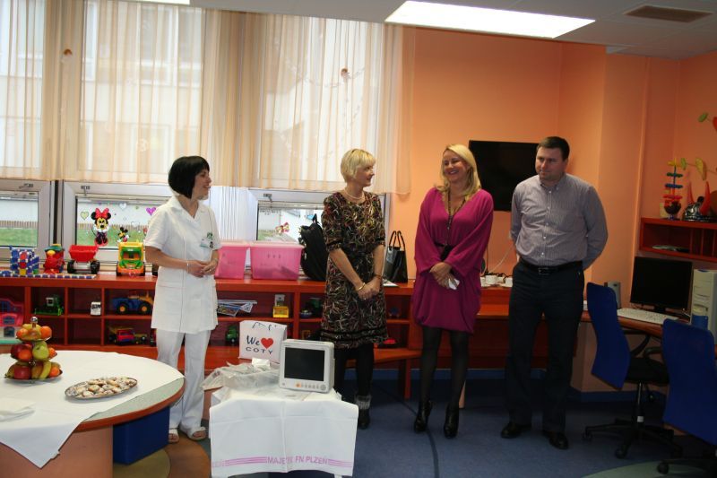 obrázek: Kapka naděje předala dar do Fakultní nemocnice Plzeň 