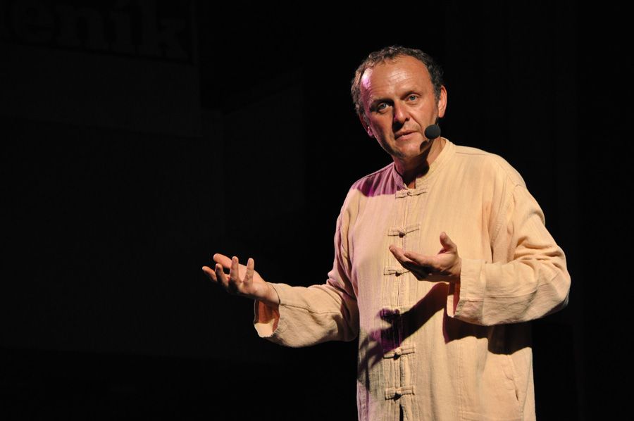 obrázek: Lednová Beseda: Dušek v kině, Redl i Monology vaginy 