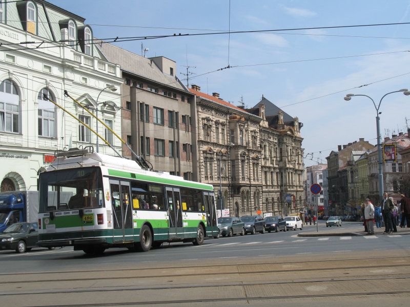 obrázek: Na křižovatce U Práce v Plzni nefungují semafory