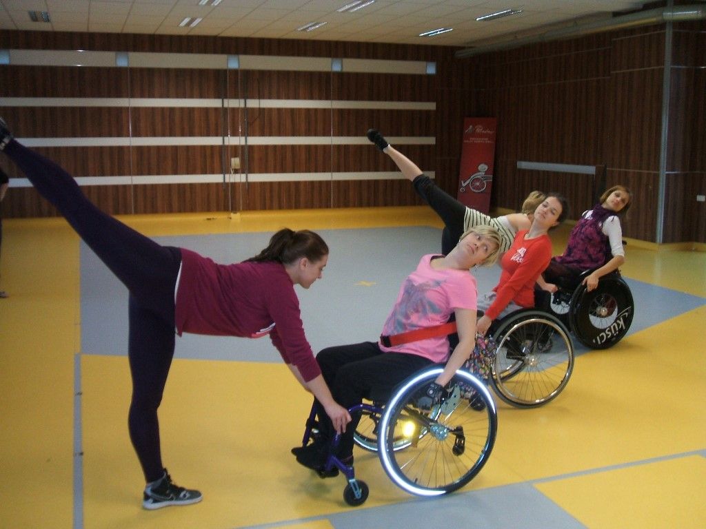 obrázek: Pilsen Cheers v sobotu slaví a pomohou zraněné trenérce