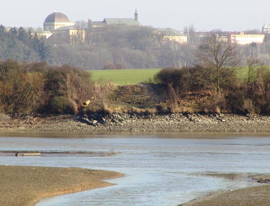 obrázek: Policista v civilu zachránil v Klášteře život topícímu se muži