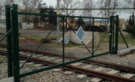 obrázek: Potřebujete renovovat oplocení?
