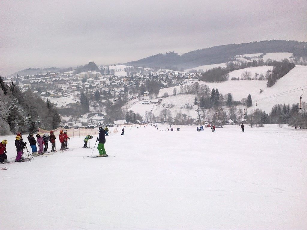 obrázek: Snowhill nabízí pololetní lyžovačku i v Kašperkách                   