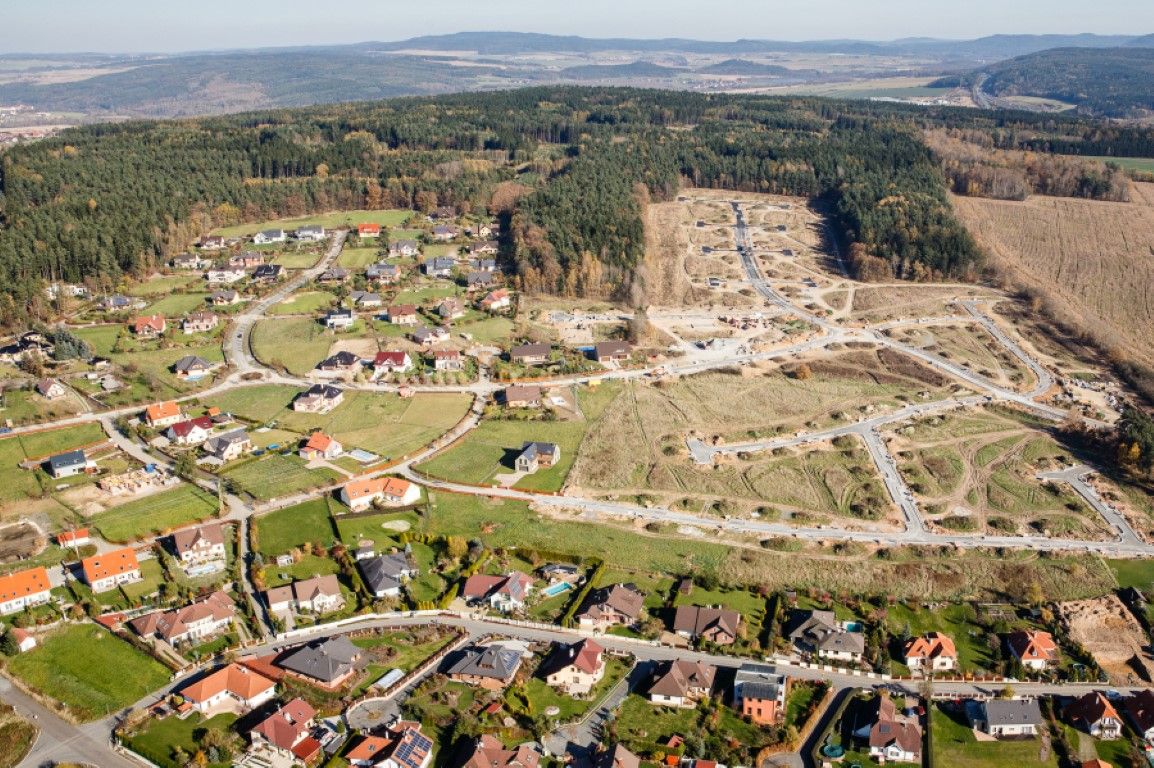 obrázek: Společnost Výstavba Pubec předala Letkovu ukončený projekt obytné zóny