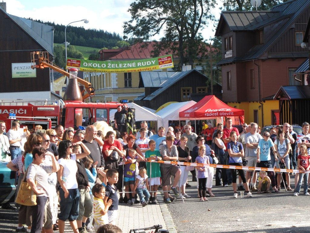 obrázek: Turisté se od pátku posedmé vydají OKOLO Železné Rudy 