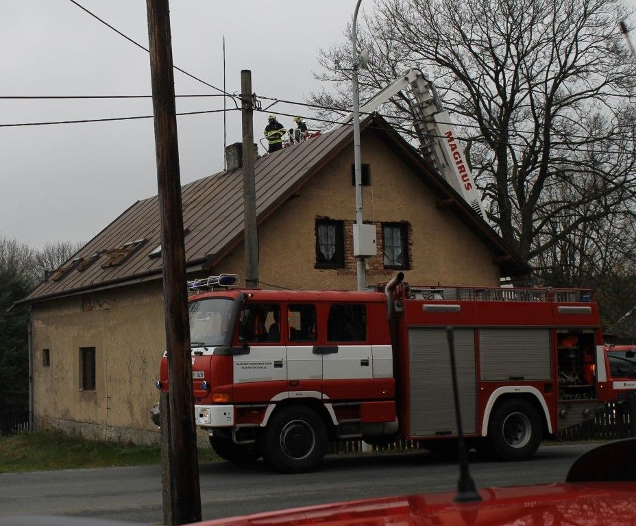 obrázek: V Broumově zanedbal čištění komína, mohl přijít o celý dům 