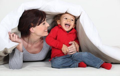 obrázek: V Plzeňském kraji pohlídá dítě 83 slečen nebo pánů