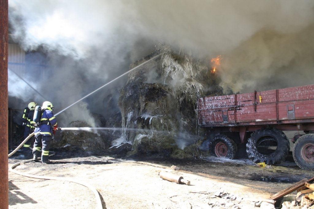obrázek: V Sedlicích u Zahořan hořela kolna, majitel se popálil