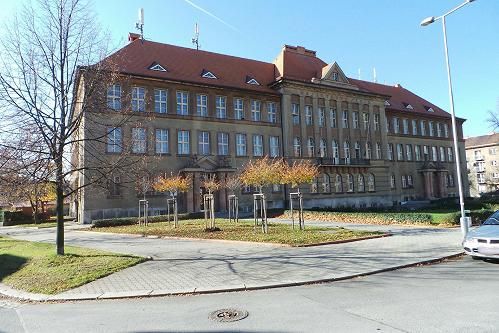 obrázek: Ze školnického bytu Masarykovy školy v Plzni bude družina 