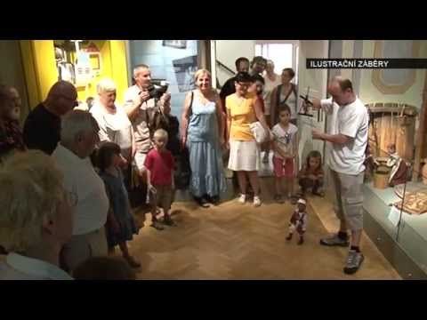 Skupova Plzeň bude letos oslavou pouličního loutkářství