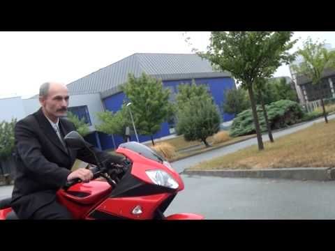 Studenti a odborníci ze ZČU v Plzni vyvinuli elektromotocykl