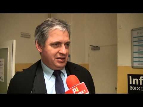 Jiří Dienstbier debatoval se studenty o uprchlické krizi