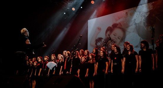 Jéčko zpívá pro Emičku - pomoc při boji s Westovým syndromem