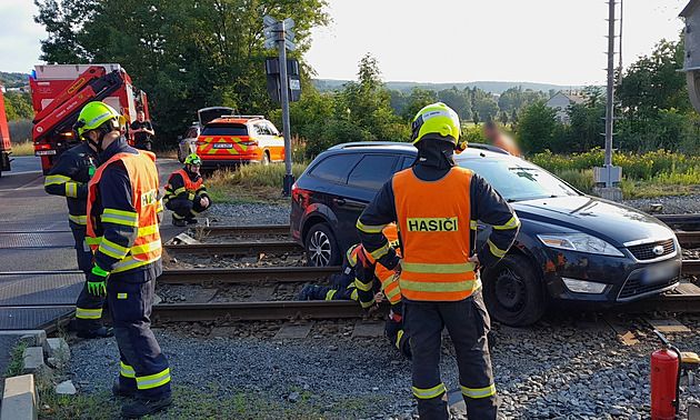 Mikrospánek 21letého řidiče způsobil nehodu u Třemošné