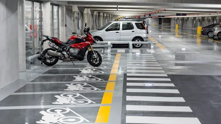 Plzeň nabídne od dubna parkování motorek a skútrů zdarma