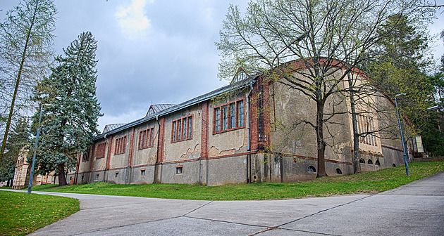Plzeň zachrání stoletou průmyslovou památku z 20. let, historickou budovu vodního filtru na Homolce