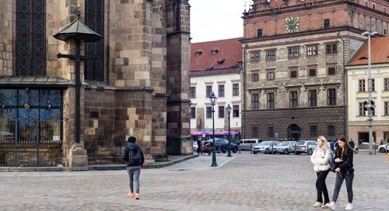 Plzeň zjišťuje, jak bezpečně se občané cítí