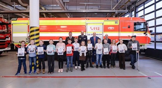 Plzeňští žáci soutěžili o nejlepší výtvarné dílo na téma kdy zavolat 150