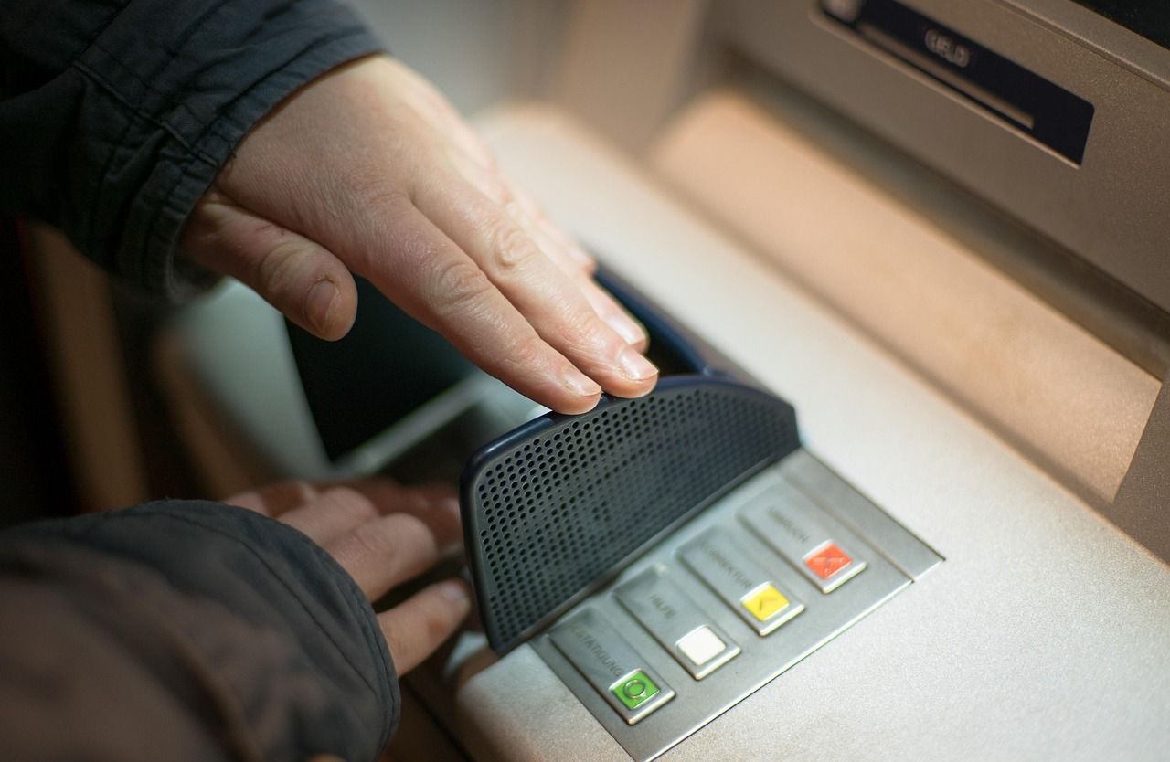 Podvody falešných bankéřů - pozor na sofistikované metody