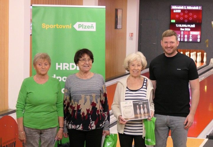 Senioři v Plzni poprvé soutěžili v kuželkách. Nejstaršímu hráči bylo 85 let
