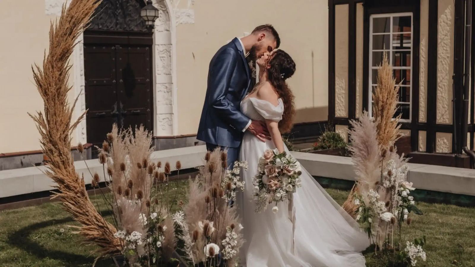 Svatba po třicítce je stále běžnější. Plzeňský kraj hlásí také méně sňatků i rozvodů