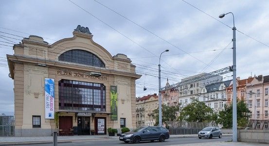 Únor nabitý kulturou v Moving Station, divadlo, tanec, filmy i program pro děti