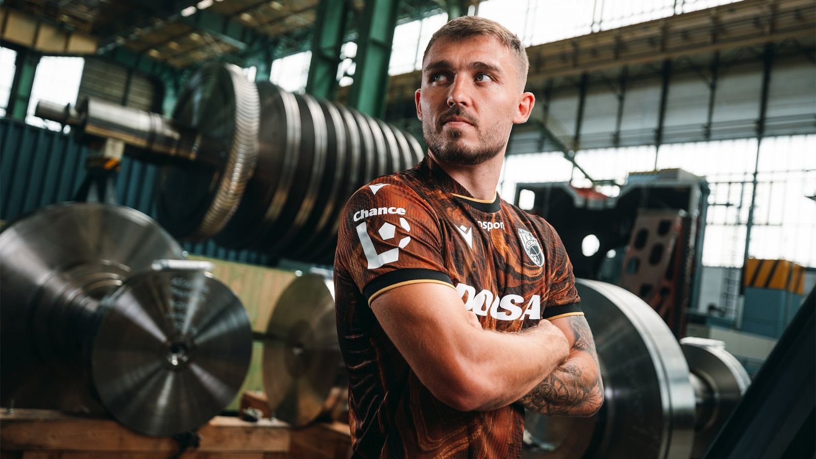 Viktoria představila odvážné venkovní dresy. Odkazují na práci, průmysl i plzeňské pivo