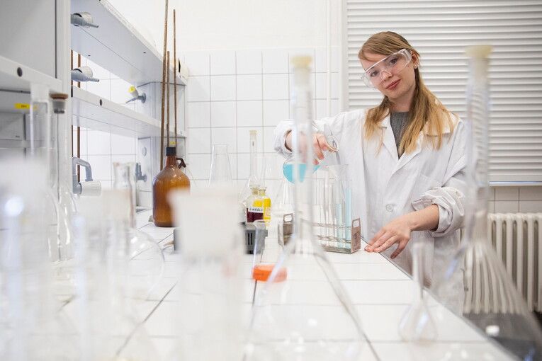 ZČU bojuje o budoucí učitele přírodních věd, nabídne cílená stipendia a zjednoduší přijímaček