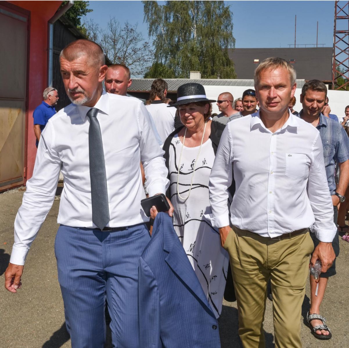 obrázek: Andrej Babiš zavítal na Plzeňsko. Víkend strávil mezi hasiči v Blovicích a na Kryštof kempu v Plzni