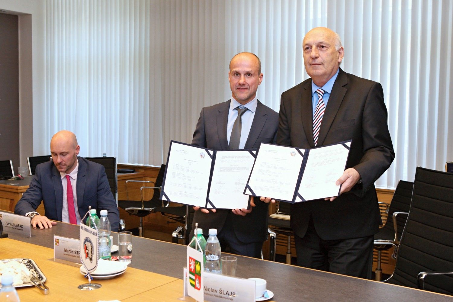 Plzeňský kraj podpoří mladé hokejisty částkou 2,7 milionu korun