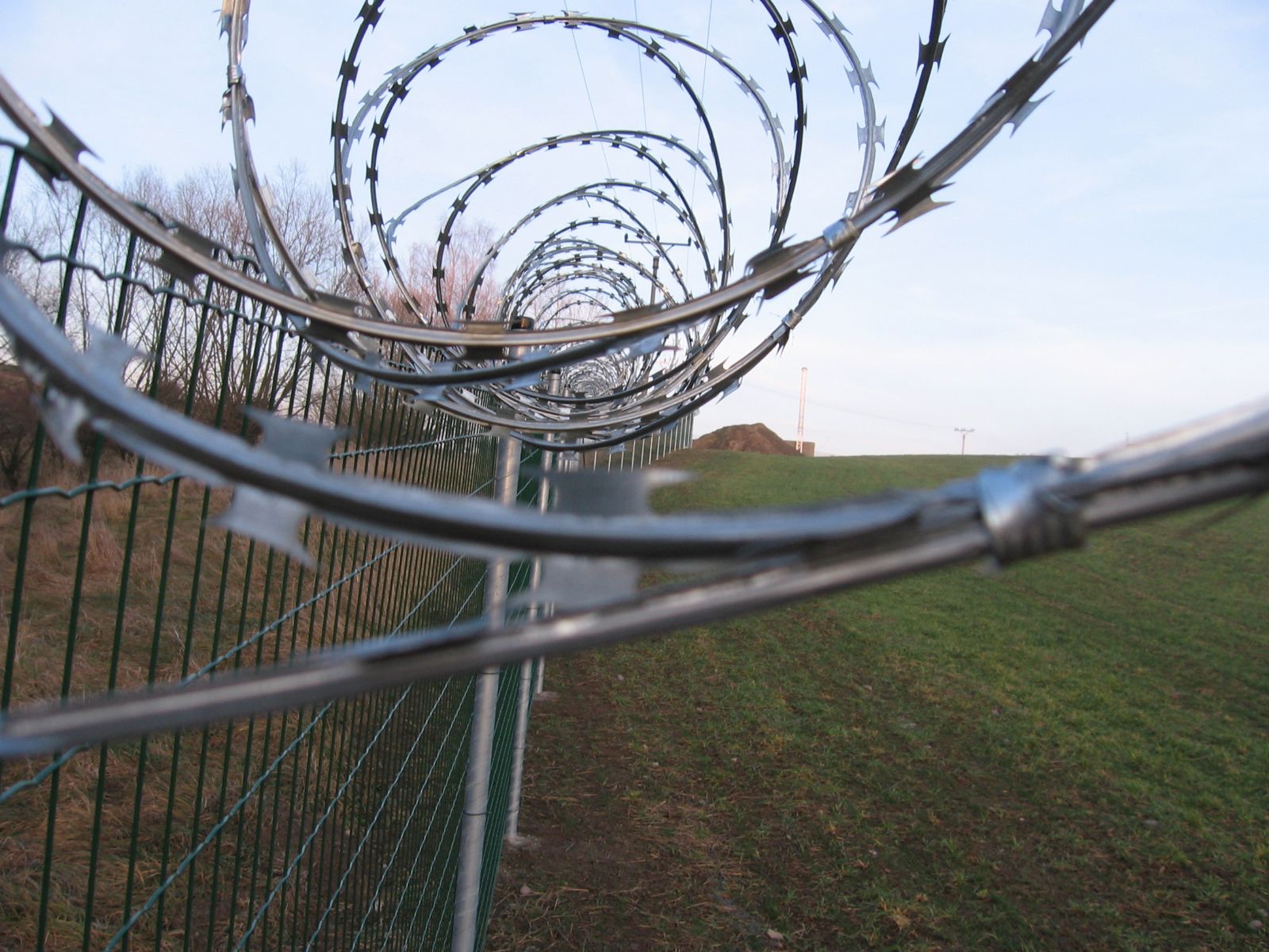 obrázek: Potřebujete zvýšit bezpečnost vašeho areálu?